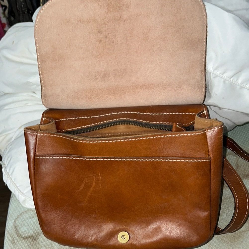 Patricia Nash Brown tan Leather Shoulder Bag lots of room no call outs nice 👍 - Picture 9 of 15